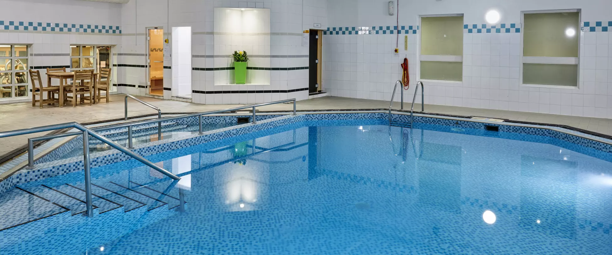 Holiday Inn Leeds - Garforth Swimming Pool.